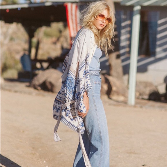 Spell and the gypsy thunderbird short kimono boho - Picture 3 of 8